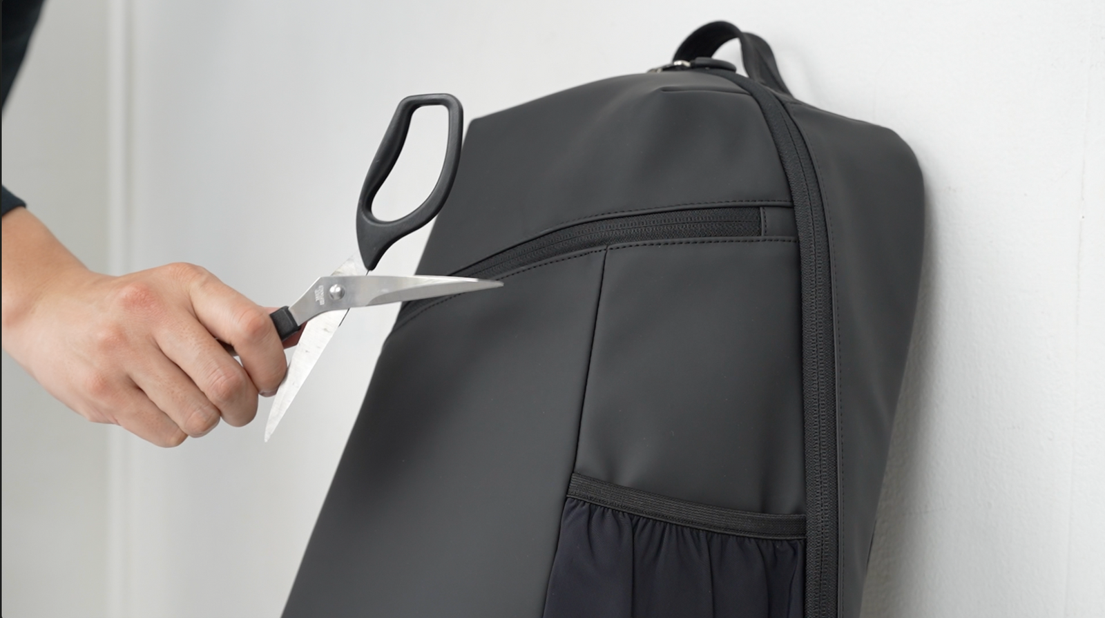 <h3>傷に強い耐久力</h3>