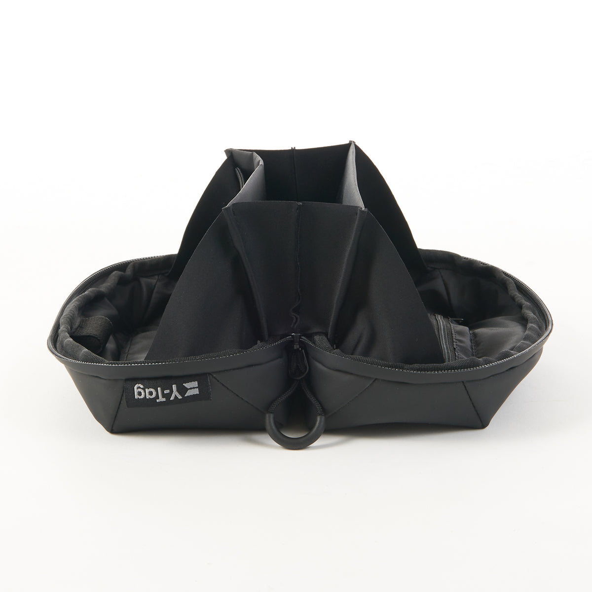 <div class="metafield-rich_text_field"><h3>180度開く大容量ポケット</h3></div>