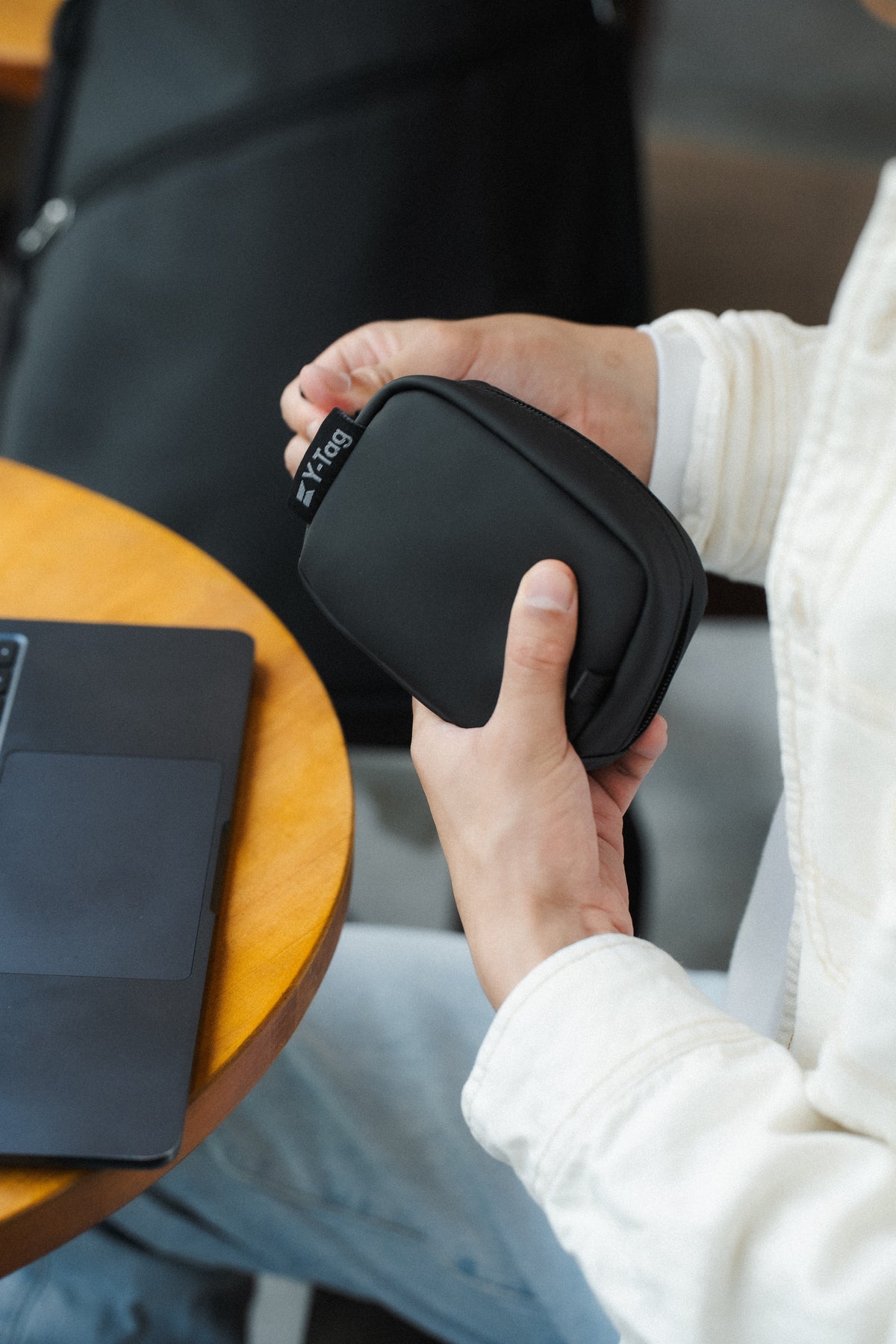 <div class="metafield-rich_text_field"><h3>独自素材「TagTex」使用。傷や汚れに強く長持ち</h3></div>